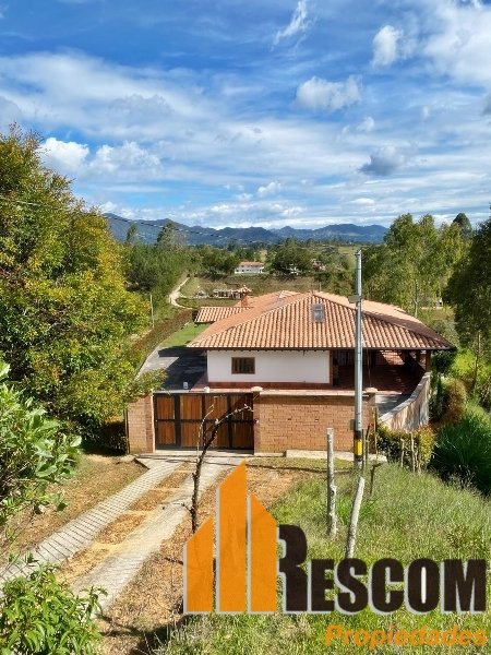 Finca disponible para Arriendo en El Carmen Cristo Rey Foto numero 1